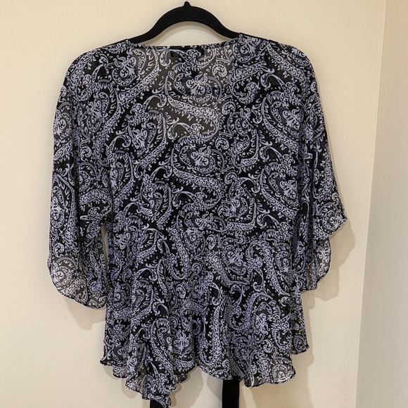 Chic Paisley Tie-Front or Tie back Blouse women’s 3/4 Sleeve top Size S (6-8) - Picture 6 of 16